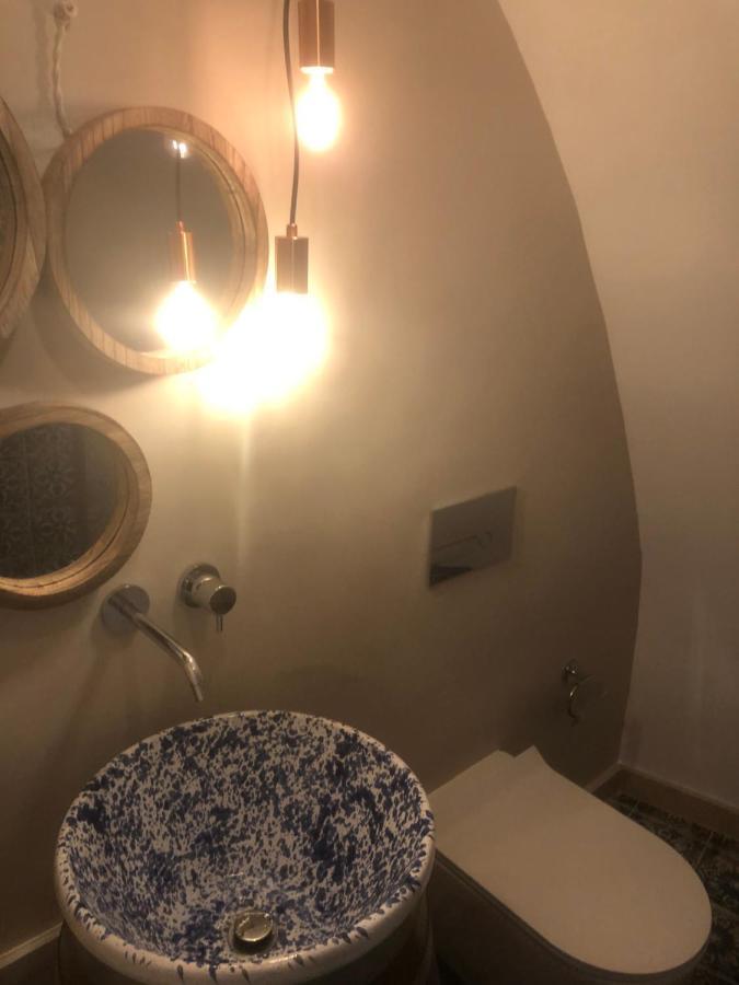 פלאצולו אקריידה Il Galletto Viola, Luxury Room & Suite מראה חיצוני תמונה